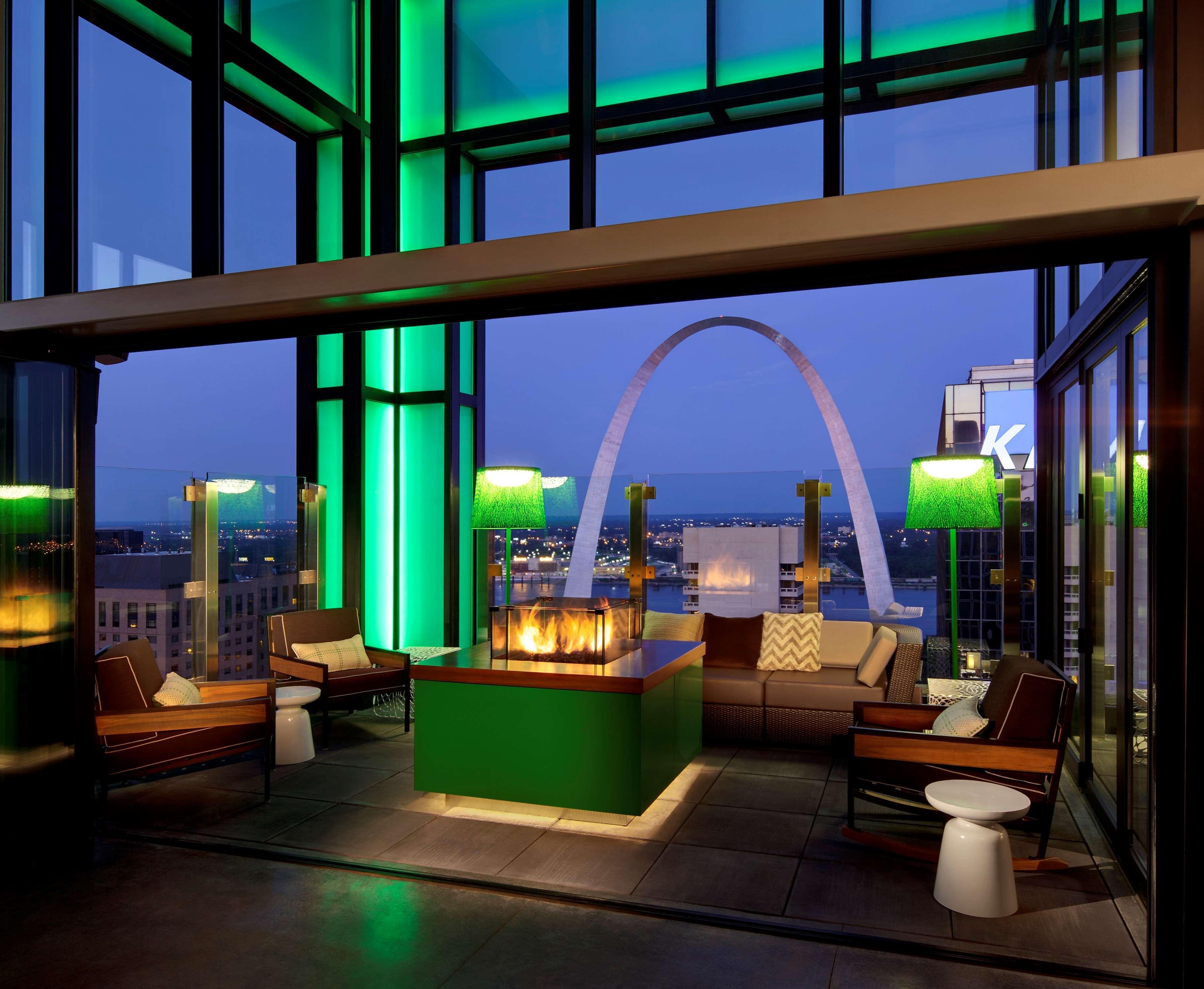 Hilton St. Louis At The Ballpark Exterior photo